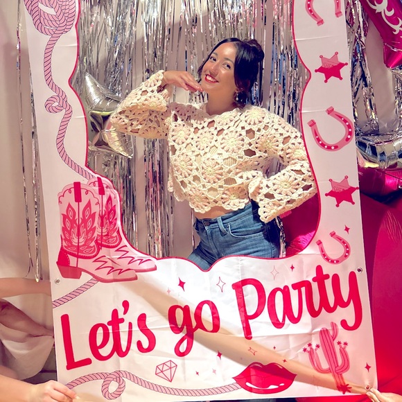 Meet your Posher, Rachel - Picture 1 of 1